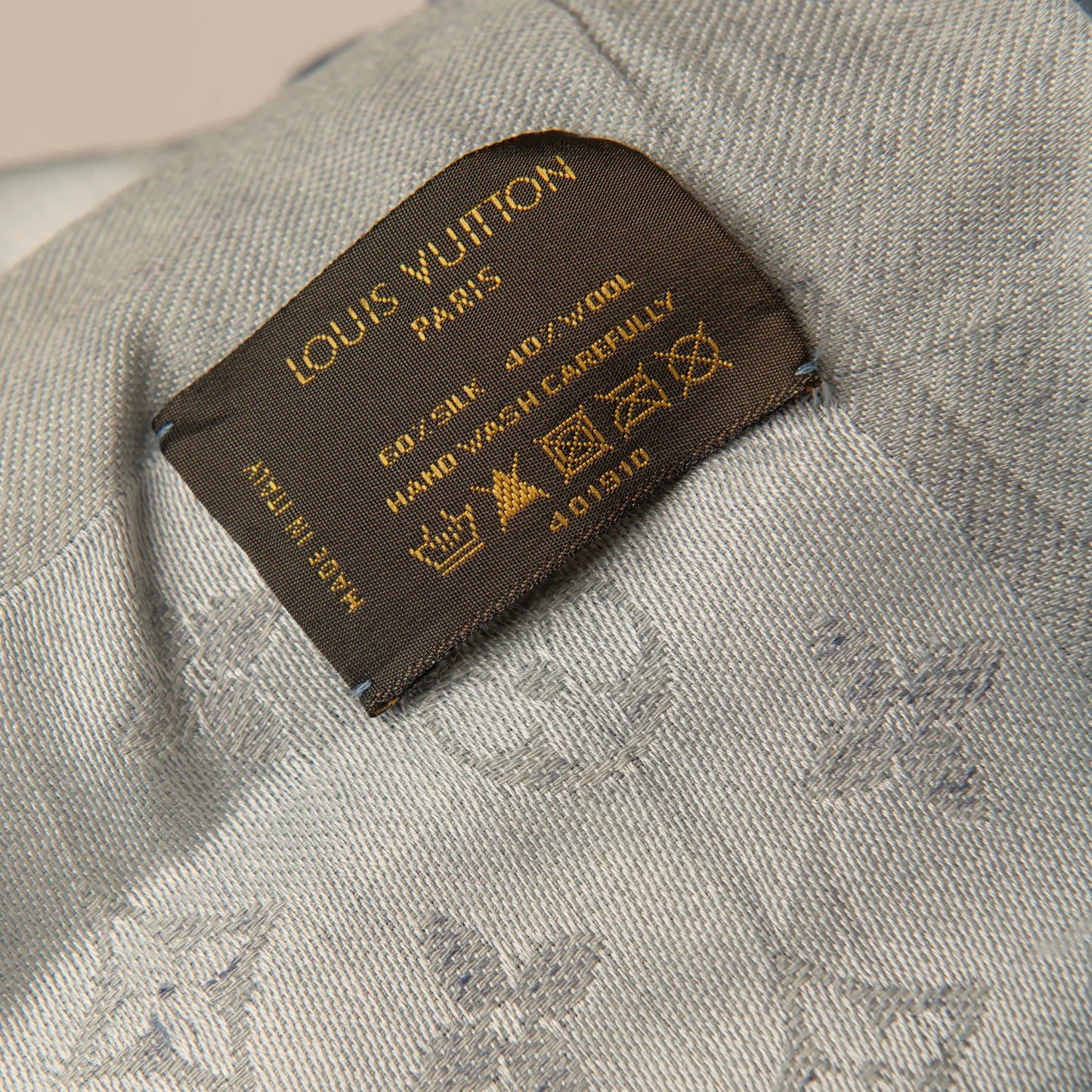 Louis Vuitton Ombré Monogram Shawl