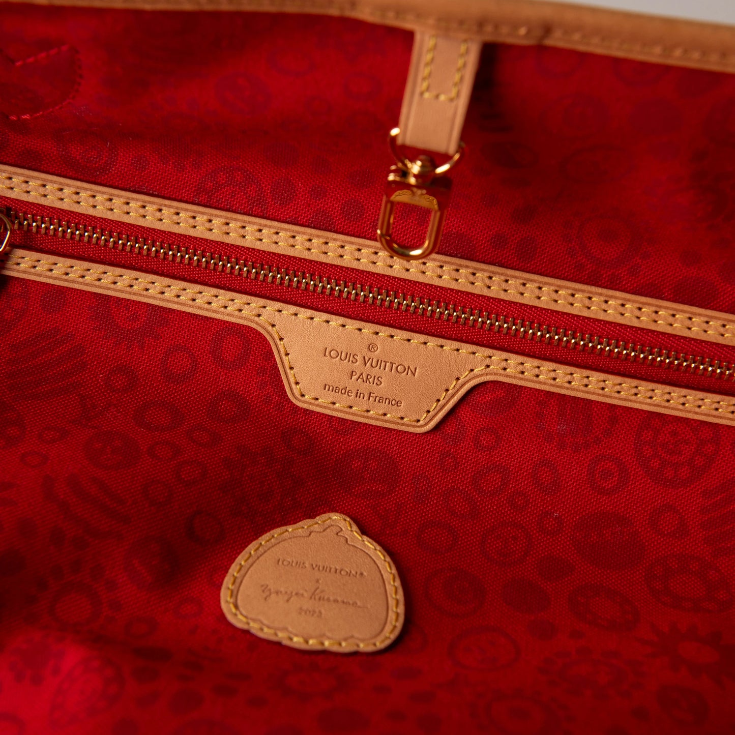 Louis Vuitton Neverfull NM Tote Yayoi Kusama Faces Monogram Canvas MM
