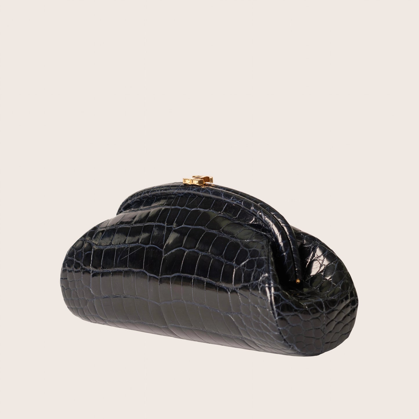 Chanel Timeless Pochette in Shiny Black Alligator