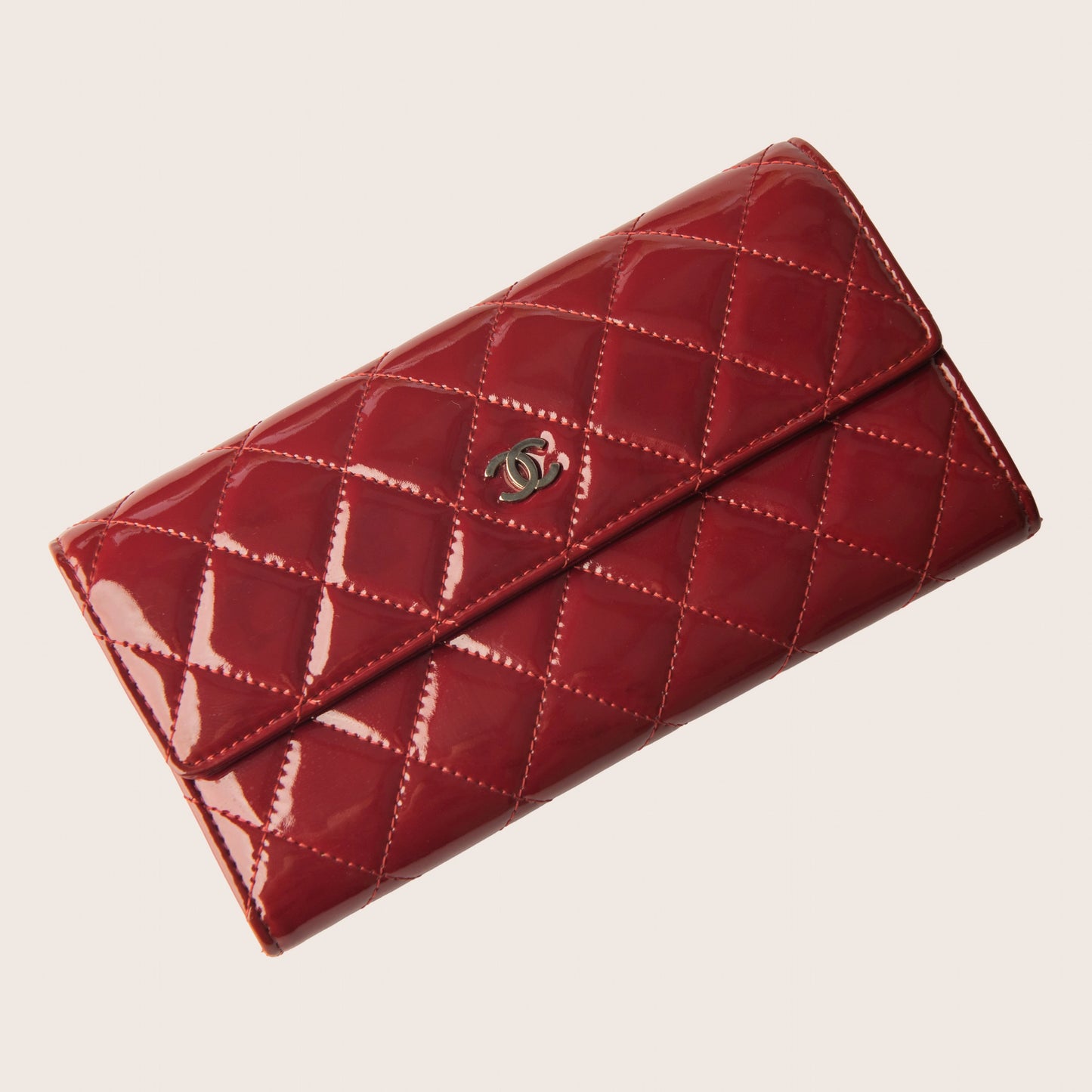 Chanel Red Quilted Patent Leather CC Brilliant Continental Wallet