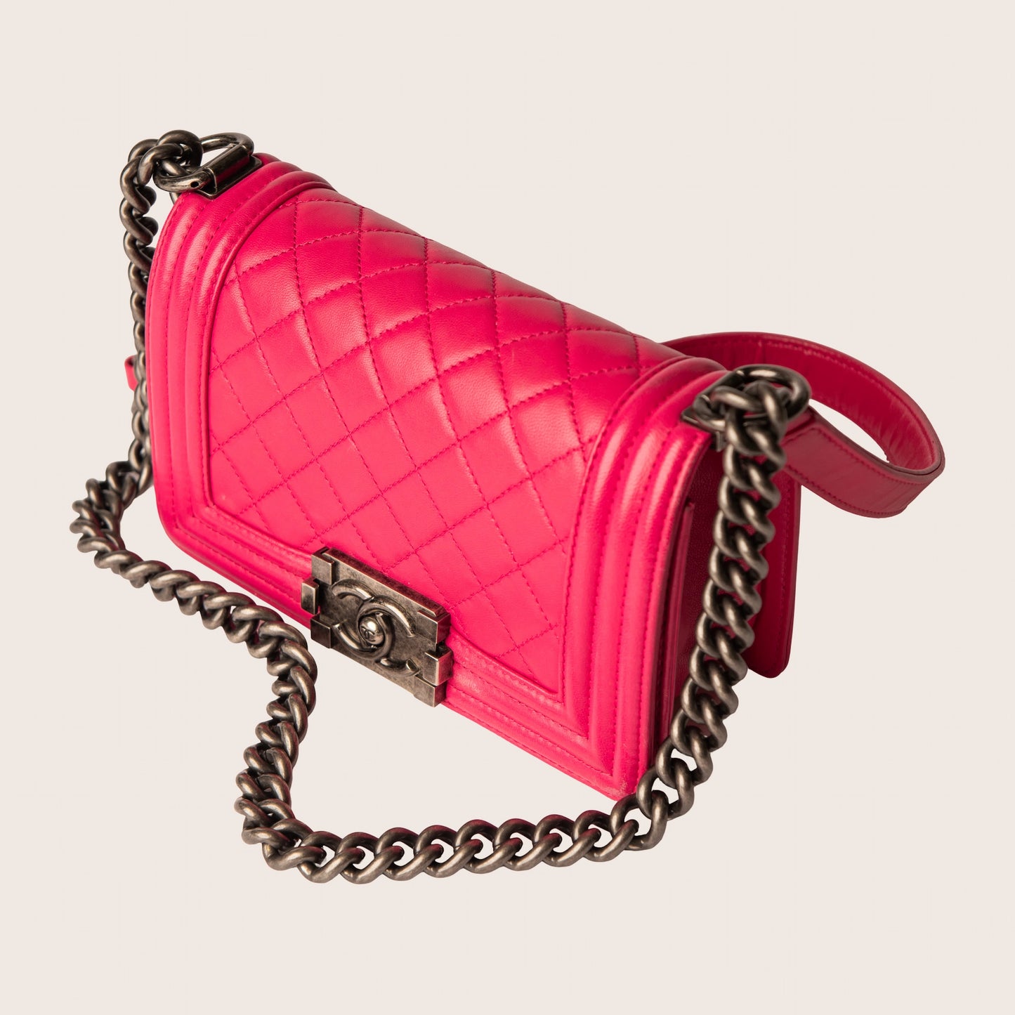 Chanel Old Boy Flap Bag in Fuchsia Lambskin