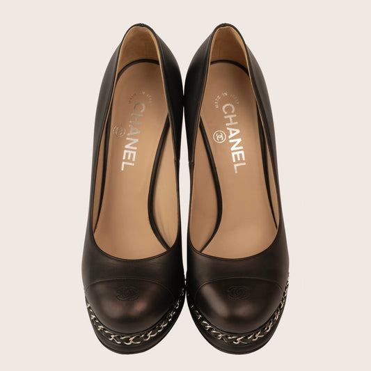 Chanel Black Leather Pumps with Iconic Chain-Embellished Platform