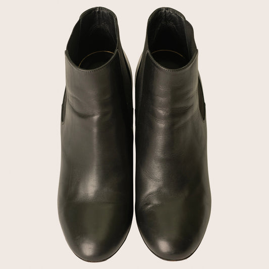 Chanel 2015 Interlocking CC Logo Chelsea Boots - Black