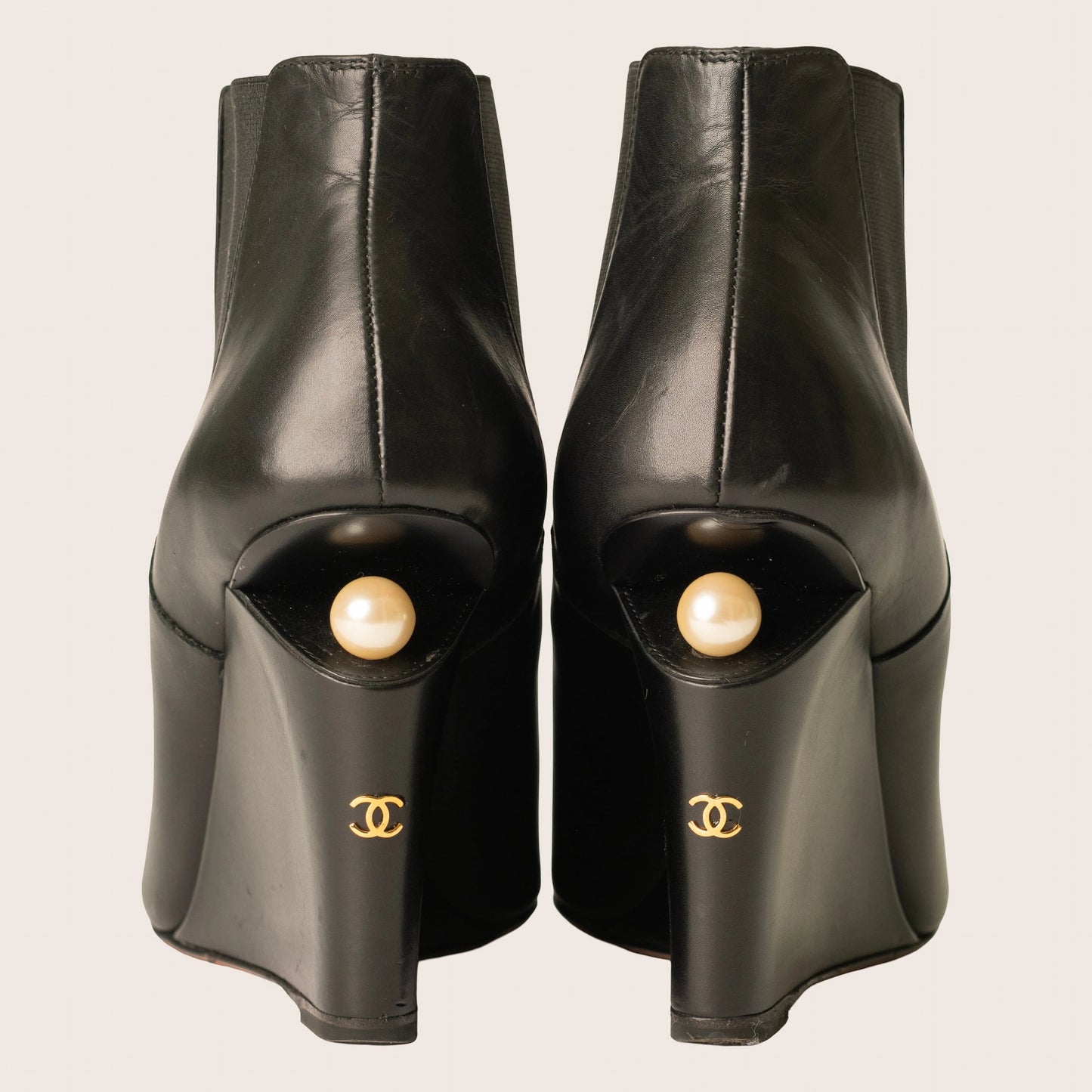 Chanel 2015 Interlocking CC Logo Chelsea Boots - Black