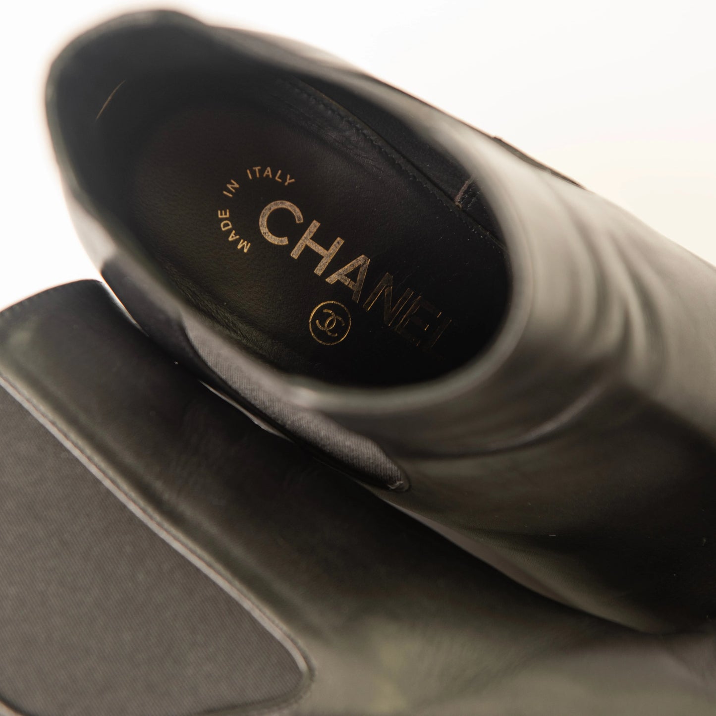 Chanel 2015 Interlocking CC Logo Chelsea Boots - Black