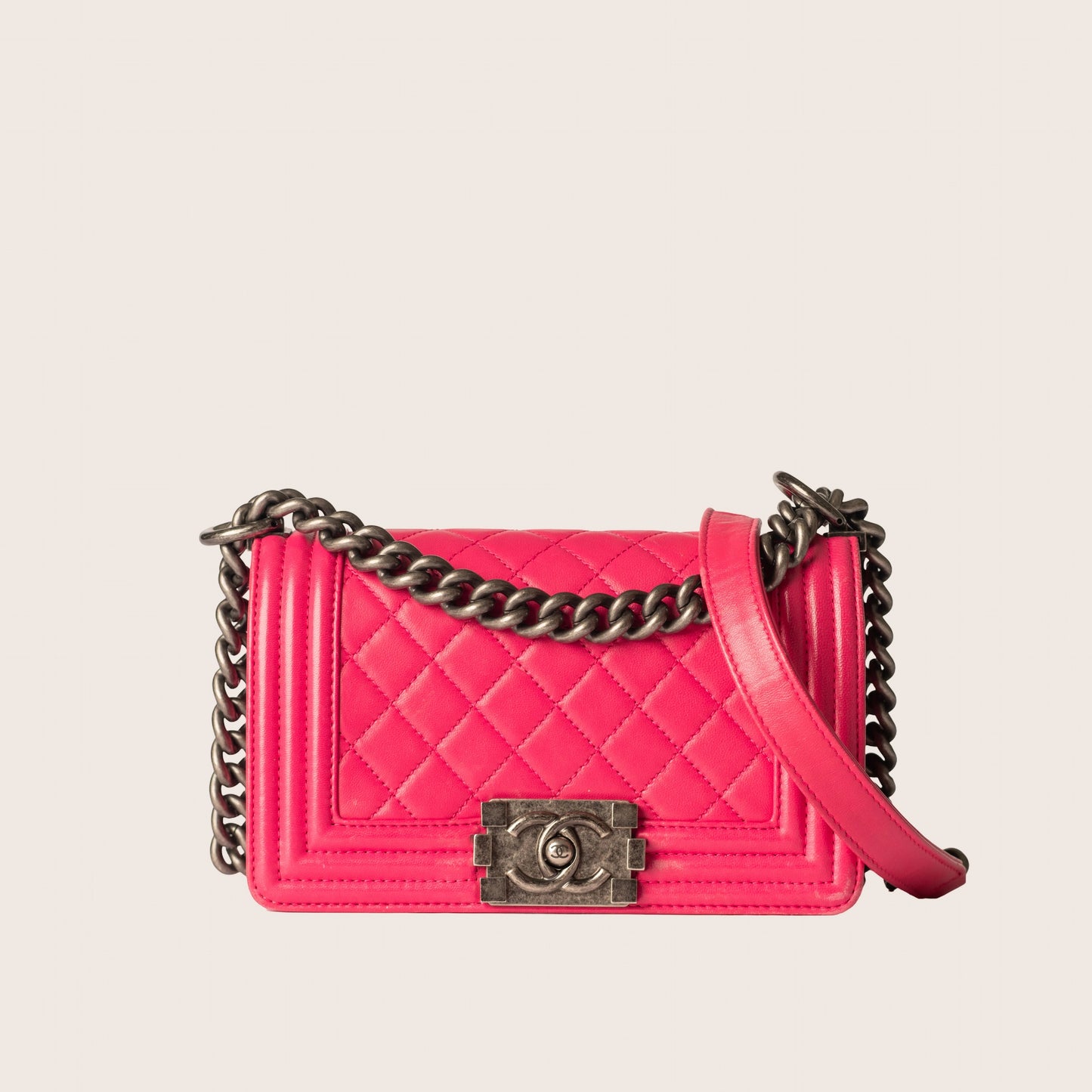 Chanel Old Boy Flap Bag in Fuchsia Lambskin