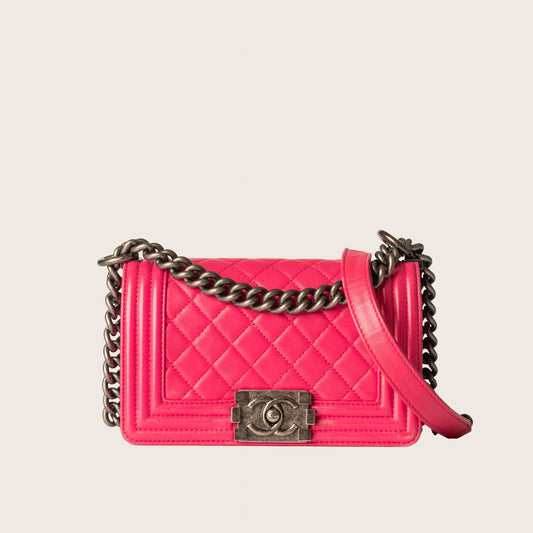 Chanel Old Boy Flap Bag in Fuchsia Lambskin