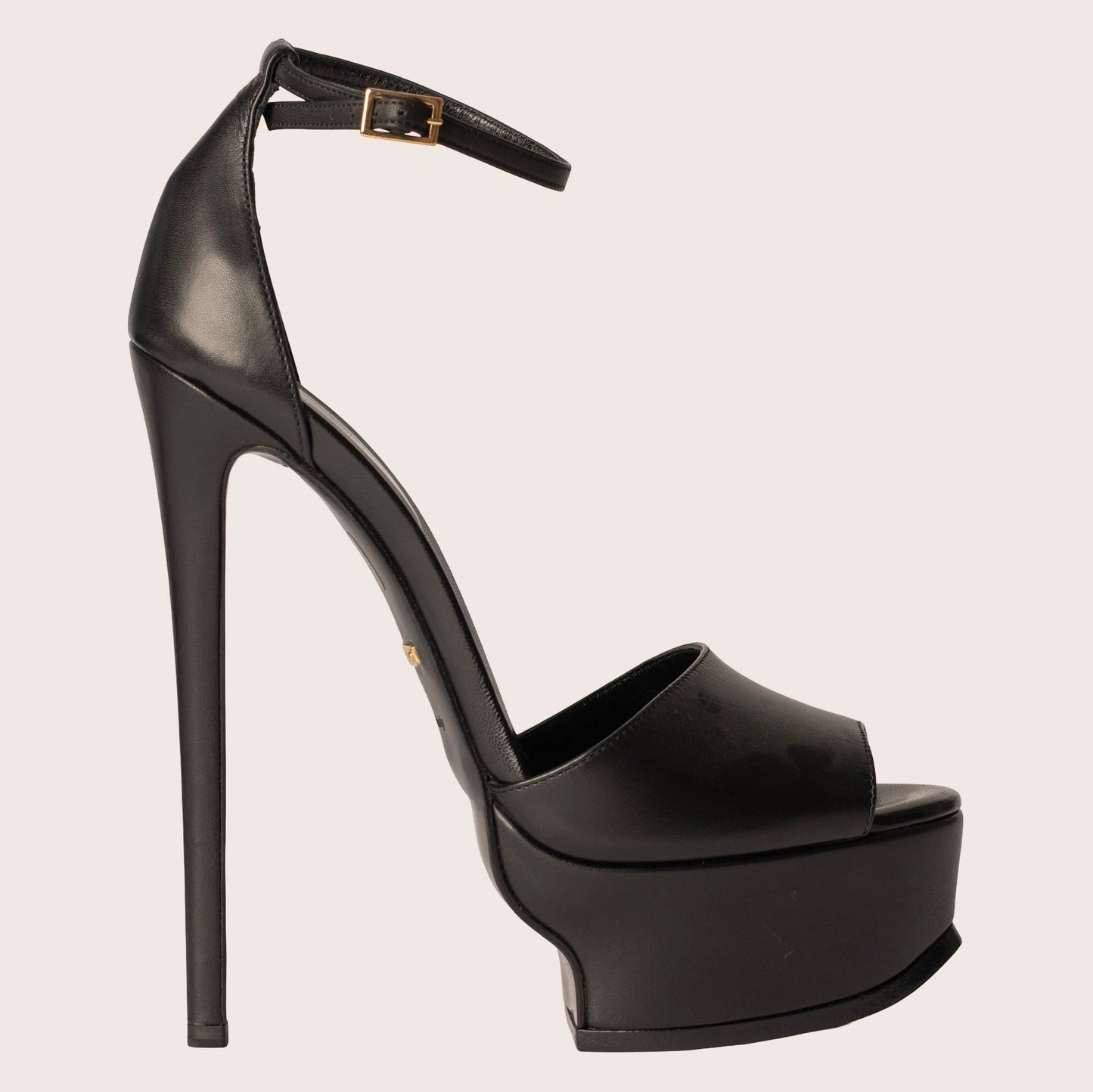 Roberto Cavalli Tiger Tooth platform Sandals In Black